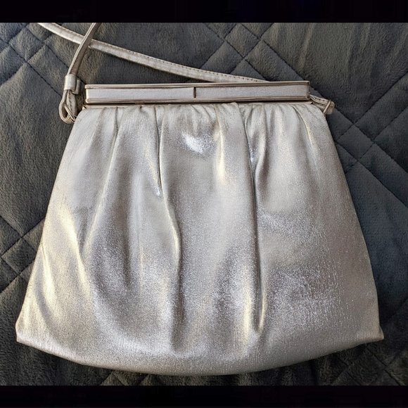 Vintage 60s MCM Ande Small Clutch in Silver Lame, Excellent Condition - Picture 2 of 5